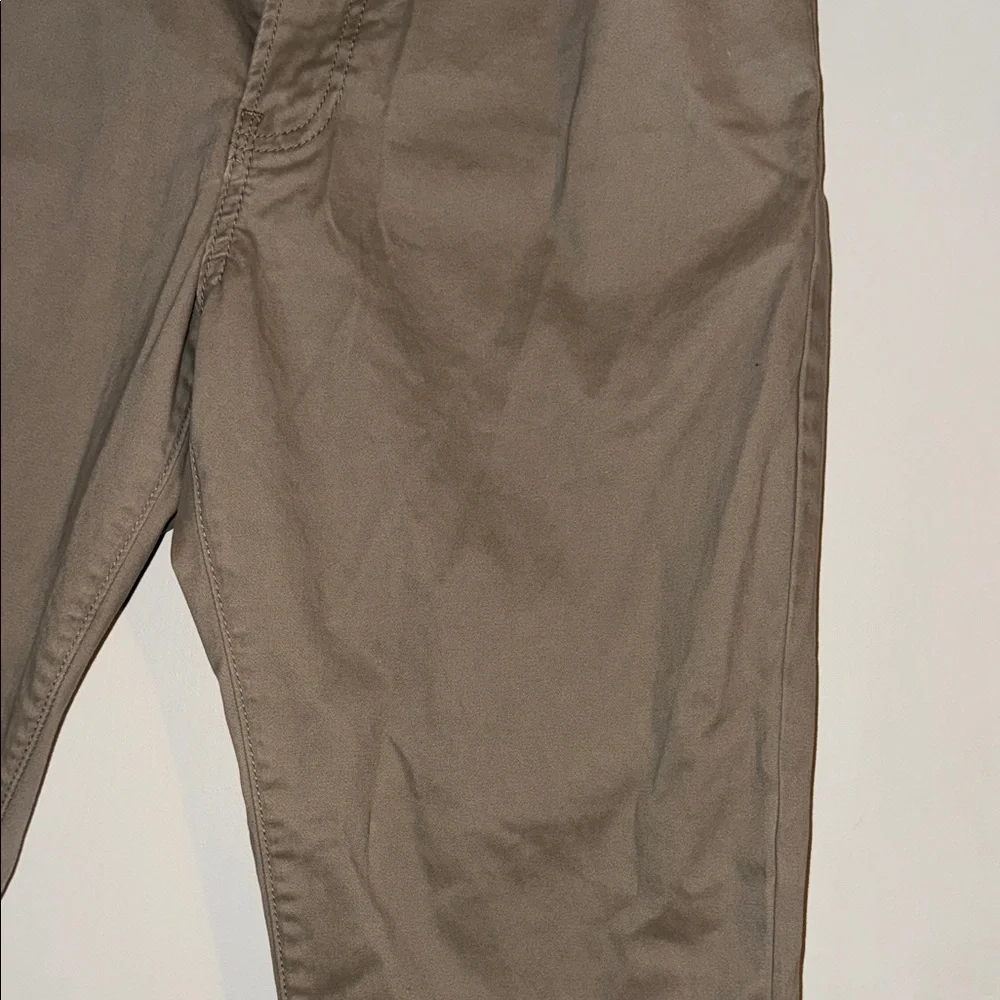 Lucky Brand Men's Khaki Chinos